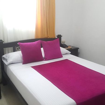 Hotel Colonial Pereira Buitenkant foto