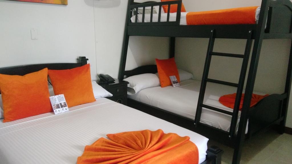 Hotel Colonial Pereira Buitenkant foto