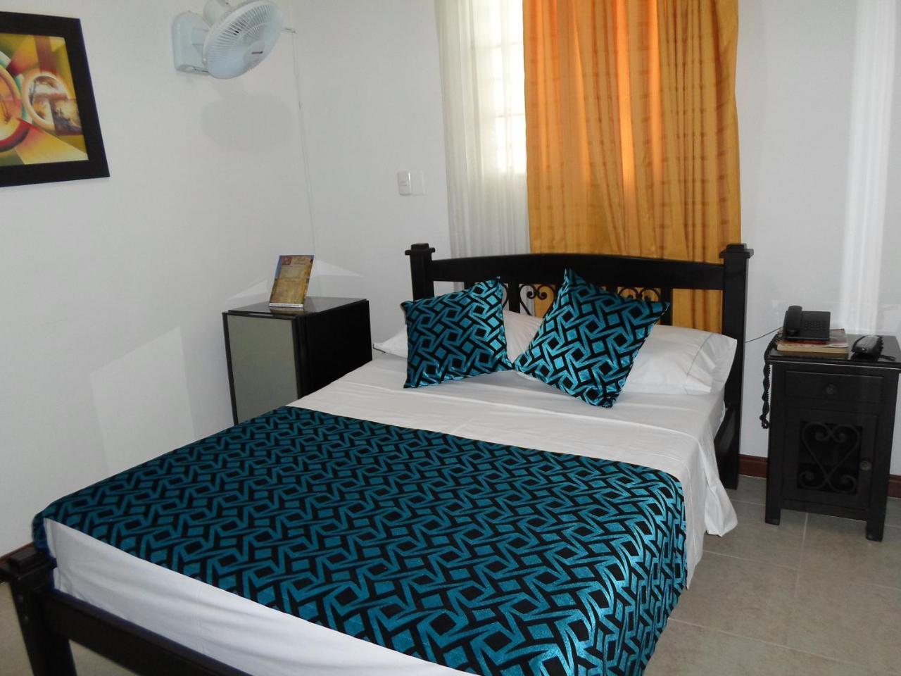 Hotel Colonial Pereira Buitenkant foto