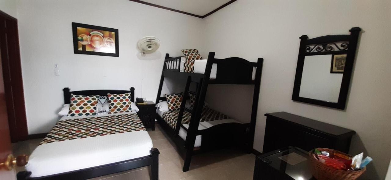 Hotel Colonial Pereira Buitenkant foto